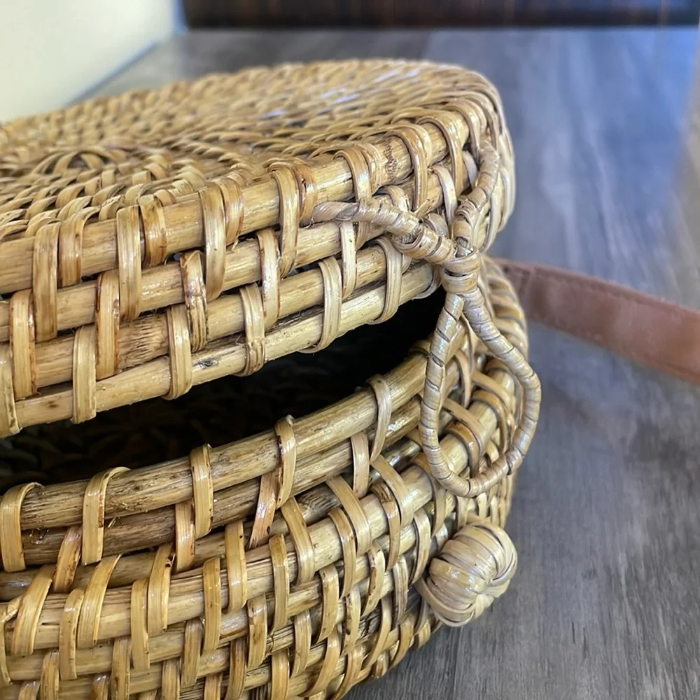 Forever 21 Rattan Circular Handbag - Picture 8 of 15